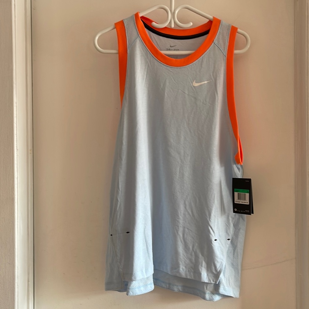 NWT Nike workout tank